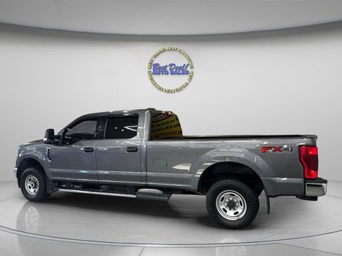 Used 2022 Ford F250 XLT w/ XLT Value Package AWD/4WD image 3