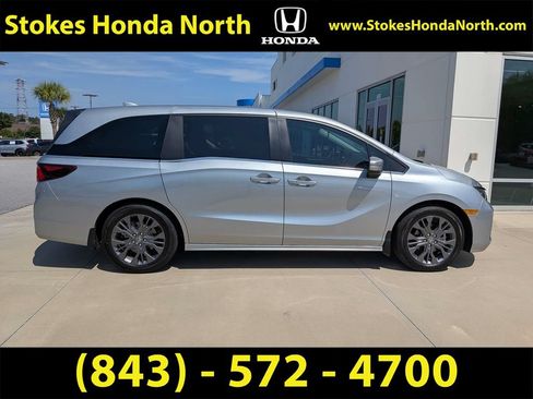 Certified 2026 Honda Odyssey Touring image 9