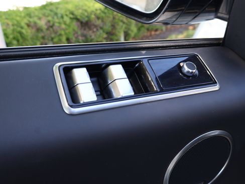 Used 2021 Land Rover Range Rover Sport HSE Dynamic image 16