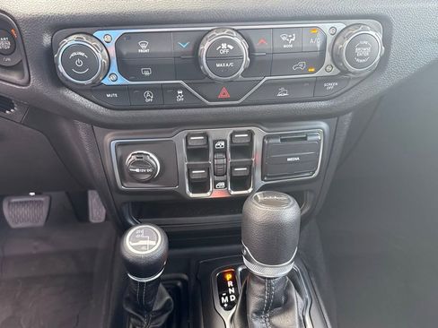 New 2026 Jeep Gladiator Sport AWD/4WD image 15