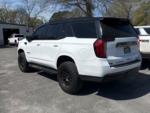 Used 2023 GMC Yukon AT4 image 4