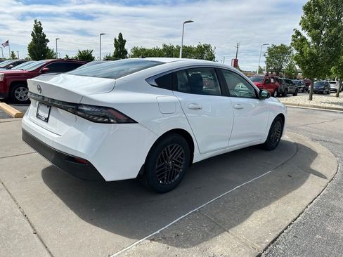 New 2026 Nissan Sentra SV w/ SV Convenience Package FWD image 7