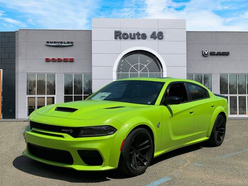 Used 2023 Dodge Charger SRT Hellcat w/ Harman/Kardon Audio Group image 2