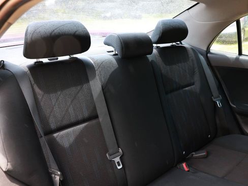 Used 2011 Toyota Corolla FWD image 14