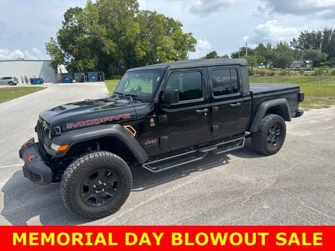 Used 2023 Jeep Gladiator Mojave AWD/4WD image 5