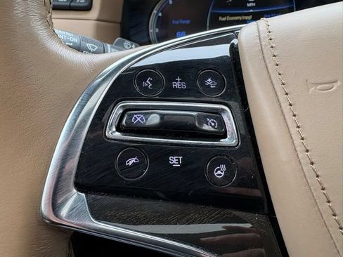 Used 2020 Cadillac Escalade Platinum AWD/4WD image 26