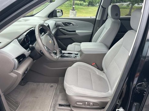 Used 2019 Chevrolet Traverse LT FWD image 30