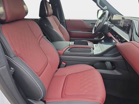 New 2026 INFINITI QX80 Autograph image 10