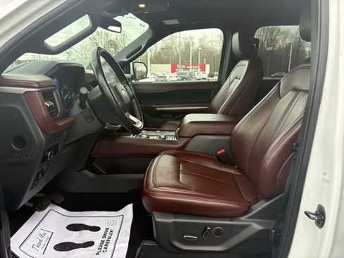 Used 2024 Ford Expedition Max Limited image 30