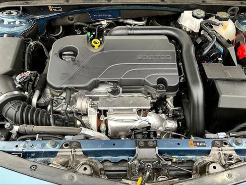 Used 2024 Chevrolet Malibu LT image 28