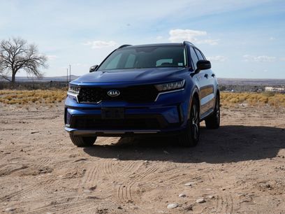 Used 2021 Kia Sorento S w/ Panoramic Sunroof Package