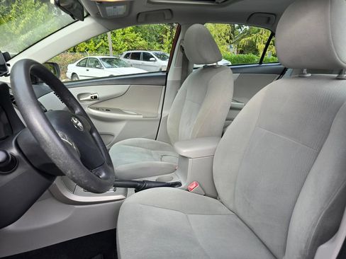 Used 2013 Toyota Corolla LE w/ Premium Pkg FWD image 4