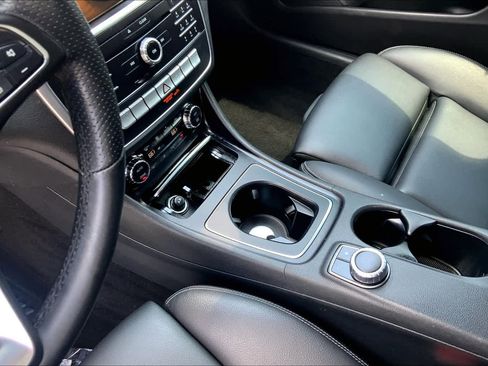 Used 2019 Mercedes-Benz GLA 250 image 14