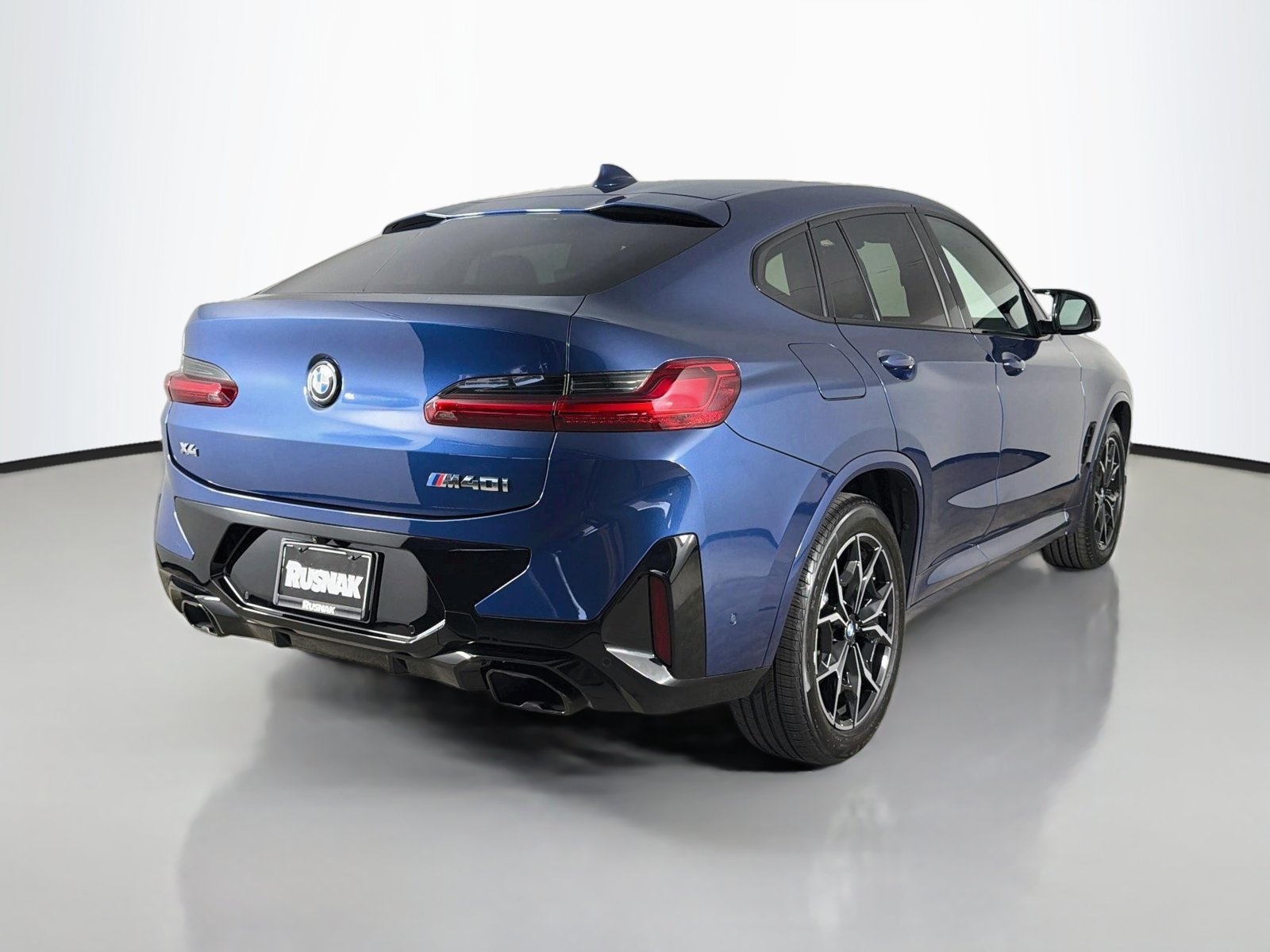 Certified 2025 BMW X4 M40i w/ Premium Package AWD/4WD image 7