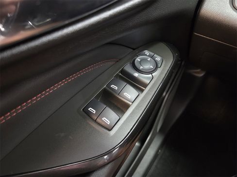 Certified 2024 Chevrolet Trax RS w/ Sunroof Package image 25