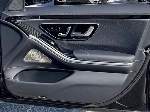 Used 2024 Mercedes-Benz S 580e 4MATIC Sedan image 29