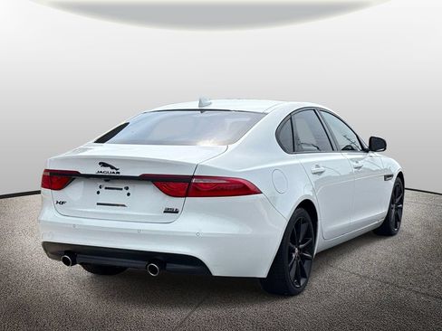 Used 2016 Jaguar XF Prestige AWD/4WD image 2