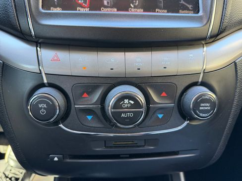 Used 2017 Dodge Journey Crossroad image 10