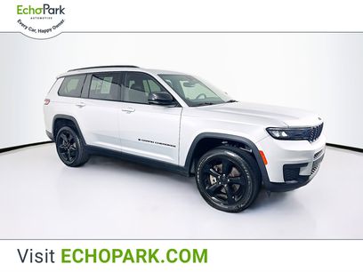 Used 2023 Jeep Grand Cherokee L Laredo