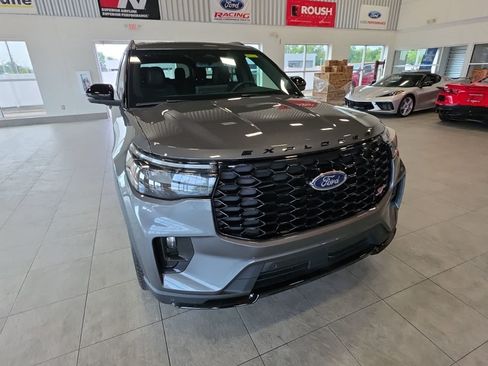 Used 2026 Ford Explorer ST w/ Sun And Sound Package AWD/4WD image 5