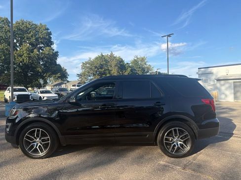 Used 2016 Ford Explorer Sport w/ Equipment Group 401A AWD/4WD image 7