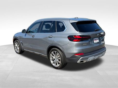 Used 2024 BMW X5 xDrive40i w/ Parking Assistance Package AWD/4WD image 6