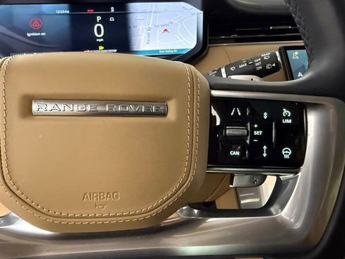 Used 2023 Land Rover Range Rover SE image 19