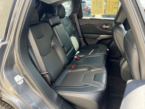 Certified 2022 Jeep Cherokee Latitude Lux AWD/4WD image 22