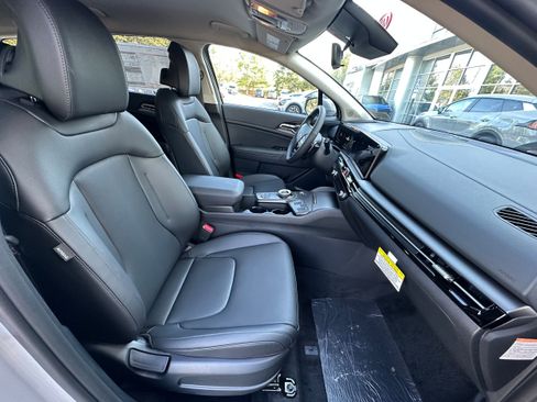 New 2026 Kia Sportage EX image 25