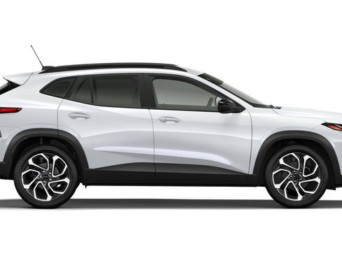 New 2026 Chevrolet Trax RS w/ Driver Confidence Package FWD image 3