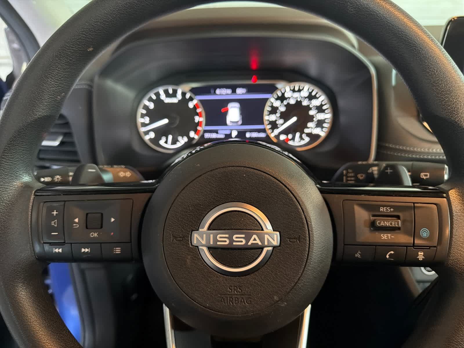 Used 2022 Nissan Rogue SV FWD image 24