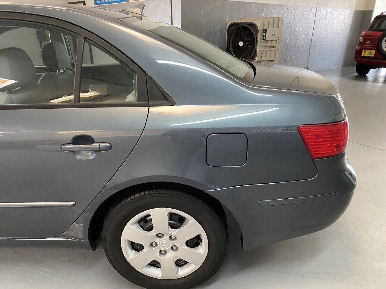 Used 2009 Hyundai Sonata GLS FWD image 16