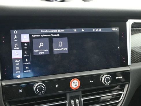 Used 2023 Porsche Macan GTS image 28