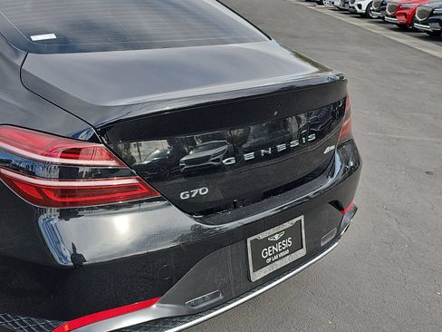 Certified 2022 Genesis G70 2.0T AWD/4WD image 11