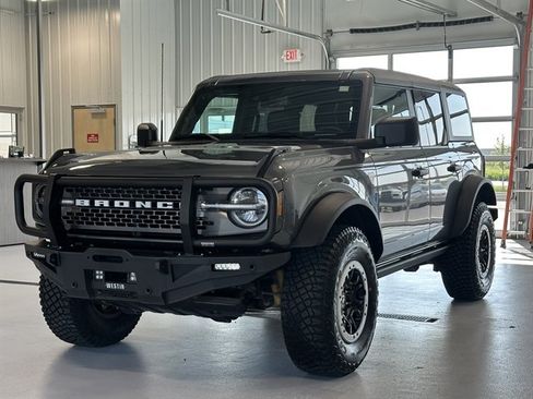 Used 2023 Ford Bronco Badlands w/ Sasquatch Package image 6
