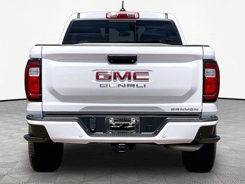 Used 2023 GMC Canyon Denali AWD/4WD image 6