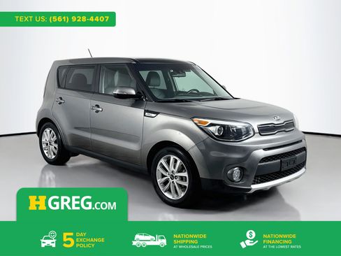 Used 2017 Kia Soul + w/ Primo Package FWD image 1
