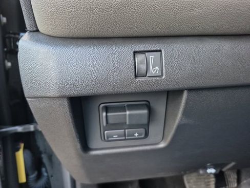 Used 2026 Chevrolet Colorado ZR2 w/ Technology Package image 25