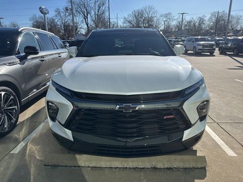 Used 2025 Chevrolet Blazer RS w/ Driver Confidence II Package image 4