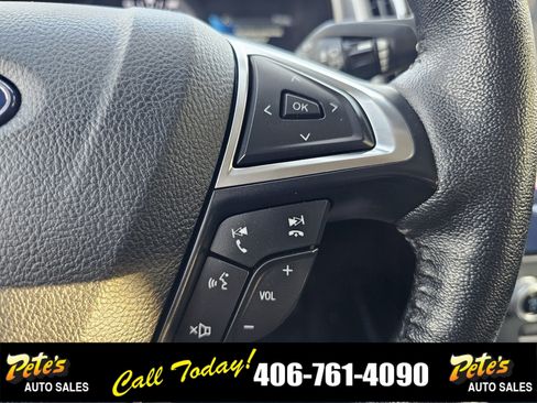 Used 2022 Ford Edge SEL image 27