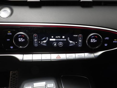Used 2023 Genesis GV70 2.5T w/ Sport Prestige Package AWD/4WD image 12