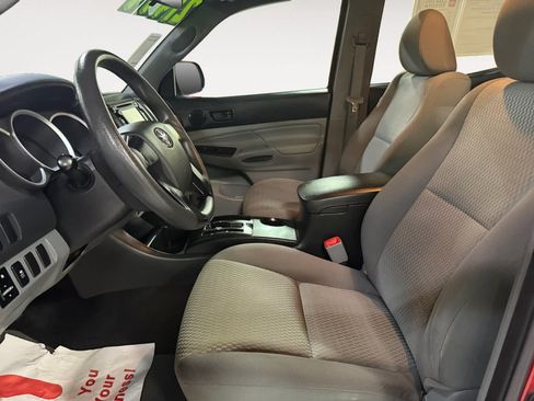 Used 2014 Toyota Tacoma 2WD Double Cab image 15