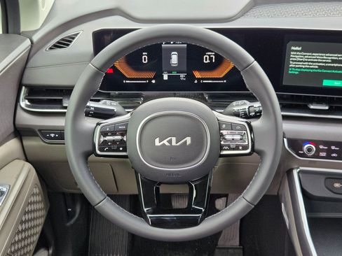New 2026 Kia Carnival EX image 25