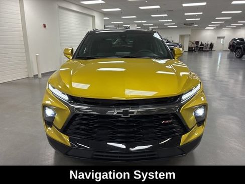 Used 2023 Chevrolet Blazer RS w/ Driver Confidence II Package AWD/4WD image 2