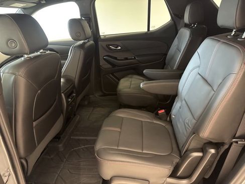 Certified 2023 Chevrolet Traverse RS w/ LPO, Floor Liner Package image 15