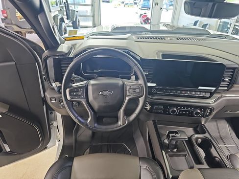 Certified 2024 Chevrolet Silverado 1500 ZR2 w/ Technology Package AWD/4WD image 19