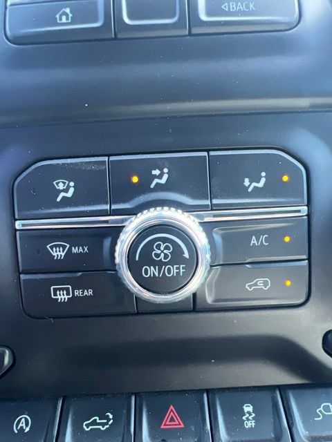 Used 2020 GMC Sierra 1500 AT4 AWD/4WD image 16