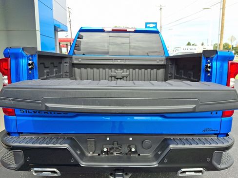 Used 2025 Chevrolet Silverado 1500 LT Trail Boss w/ LT Trail Boss Premium Package image 33
