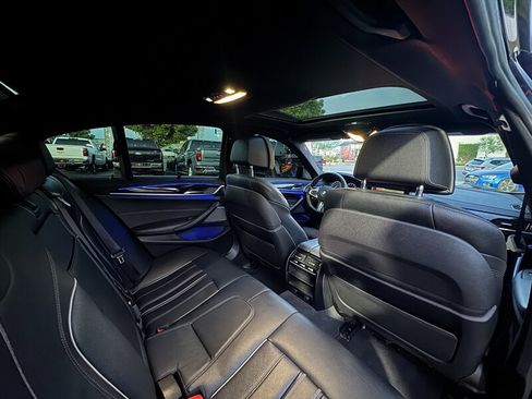 Used 2019 BMW M550i xDrive w/ Premium Package 2 AWD/4WD image 38