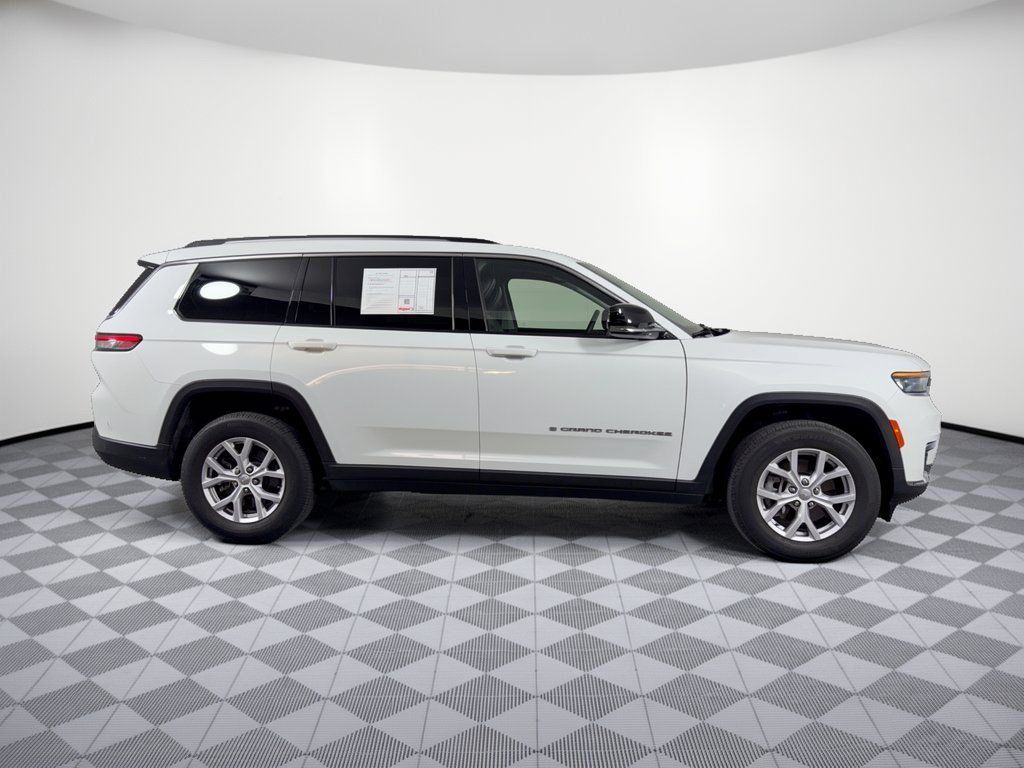 Used 2022 Jeep Grand Cherokee L Limited AWD/4WD image 8